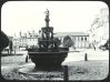 plaque de verre photographique ; Guingamp : fontaine du d...