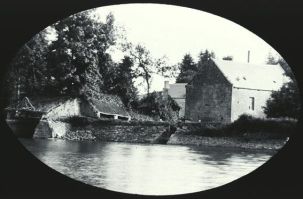plaque de verre photographique ; Languédias : étang de Beaulieu : moulin
