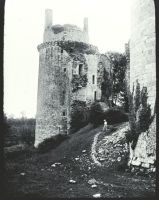 plaque de verre photographique ; Pléven : château de La Hunaudaye