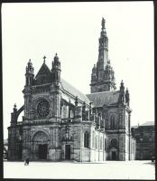 plaque de verre photographique ; Auray : église de Sainte-Anne d'Auray