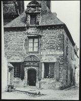 plaque de verre photographique ; Ploërmel : hôtel du duc de Mercoeur