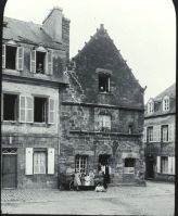plaque de verre photographique ; Landerneau : maison du XVIème