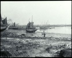 plaque de verre photographique ; Douarnenez : port à marée basse