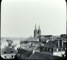plaque de verre photographique ; Quimper : cathédrale Saint-Corentin : flèches