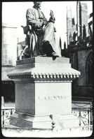 plaque de verre photographique ; Quimper : statue de Laennec
