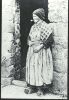 plaque de verre photographique ; Morbihan : costume féminin