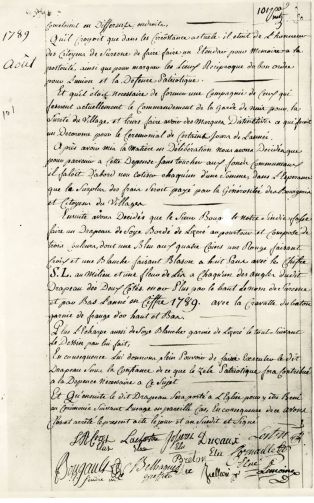 Décision de la municipalité de Suresnes relative au drapeau de la Garde Nationale en août 1789.