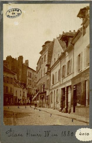 Place Henri IV en 1880