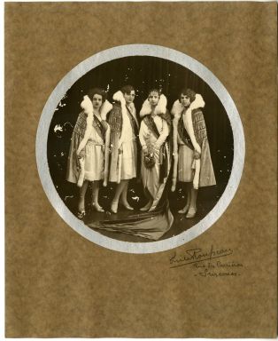 la Muse de Suresnes en 1927