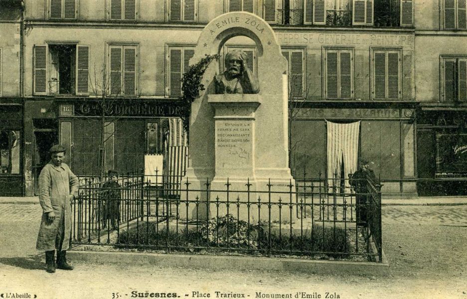 SURESNES - Place Trarieux - Monument d'Emile Zola