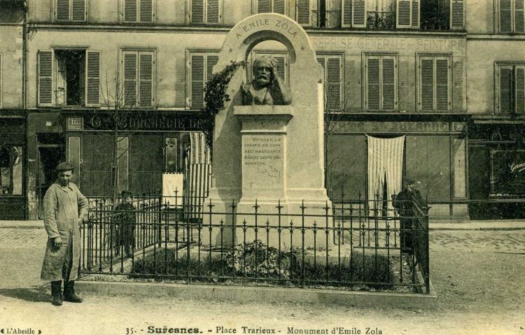 SURESNES - Place Trarieux - Monument d'Emile Zola