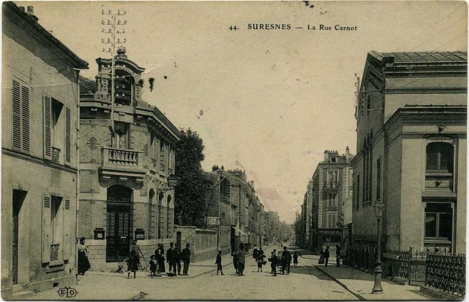 SURESNES - La Rue Carnot