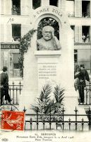 Suresnes - Monument à Emile Zola Place Trarieux