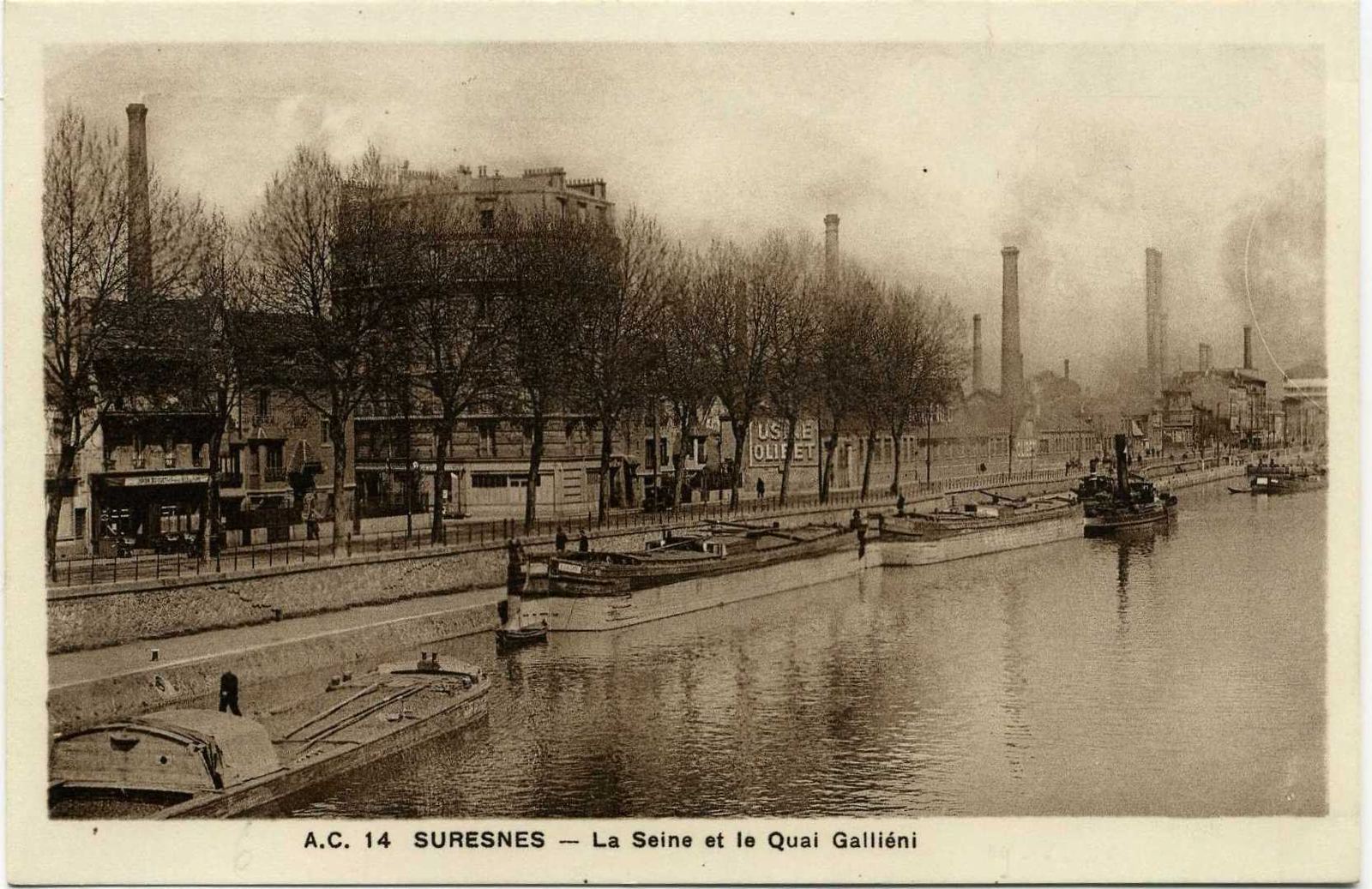 Suresnes - La Seine et le Quai Galliéni