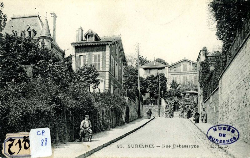 SURESNES - Rue Desbassayns