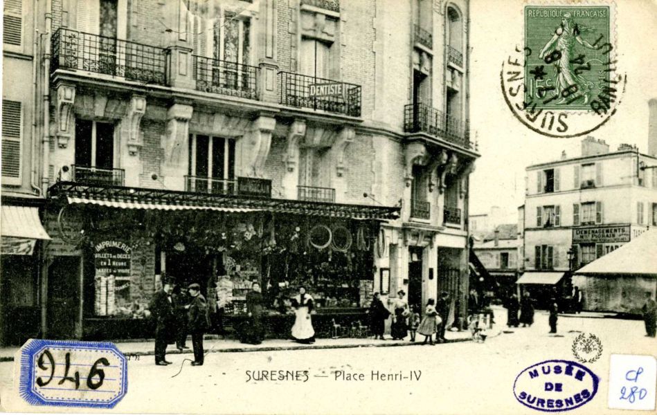 Suresnes - Place Henri IV