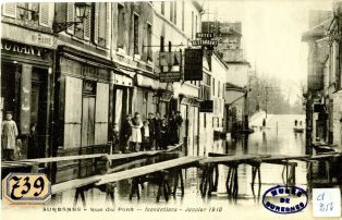 Suresnes. Rue du Pont. Inondations. Janvier 1910