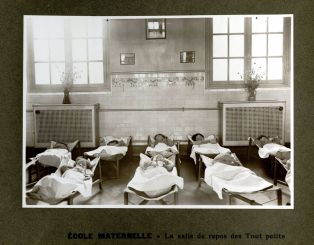 Ecole maternelle - La salle de repos des Tout petits