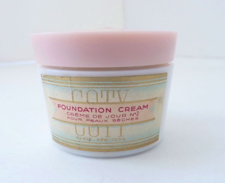 Foundation Cream, crème de jour nº2 pour peaux sèches de ...