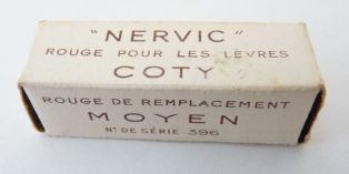 Rouge pour les lèvres de remplacement "NERVIC" de COTY teinte “Moyen”