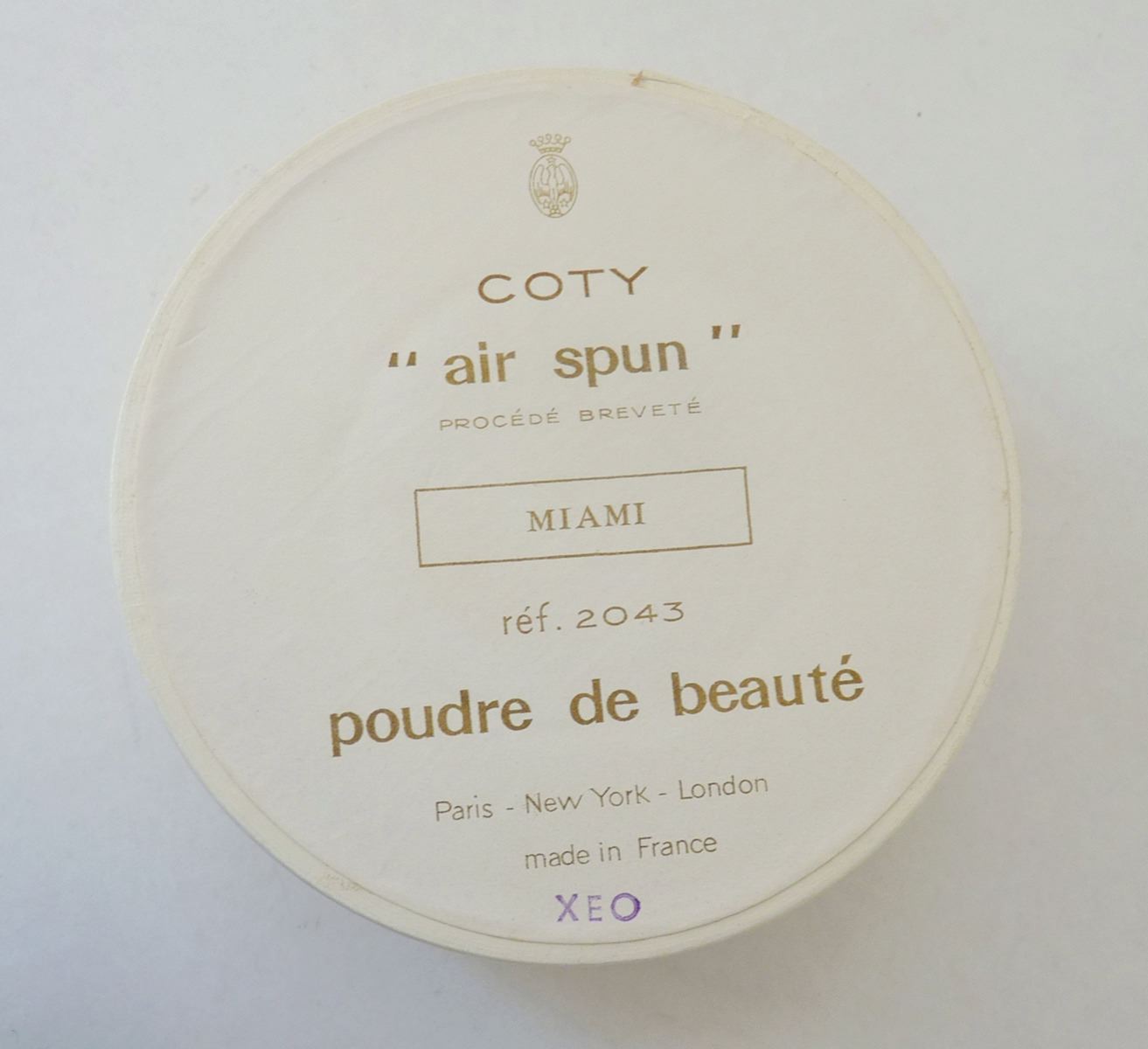 Poudre de beauté “Air Spun” teinte Miami de COTY