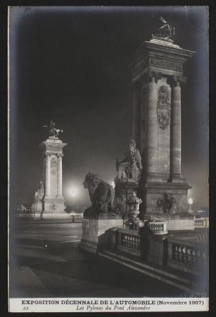 Exposition décennale de l'automobile (Novembre 1907) - Les pylones du pont Alexandre
