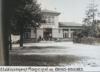 Etablissement municipal de Bains-Douches.