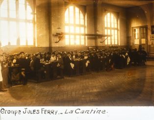 Groupe Jules Ferry. La cantine. ; © Jean-Gabriel LOPEZ