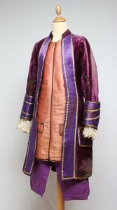 costume d'homme (ensemble) ; habit (1) ; culotte (1) ; gilet (1)