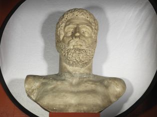 Buste d'homme (Hercule ?) ; © Bayonne, musée Bonnat-Helleu / cliché A. Vaquero