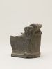 Lit ; fragment de figurine