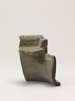 Lit ; fragment de figurine ; © Bayonne, musée Bonnat-Helleu / cliché A. Vaquero