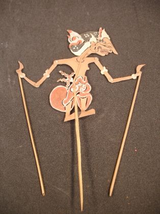 marionnette ; figure princière de Wayang kulit ; © Patricia Saint Hubert