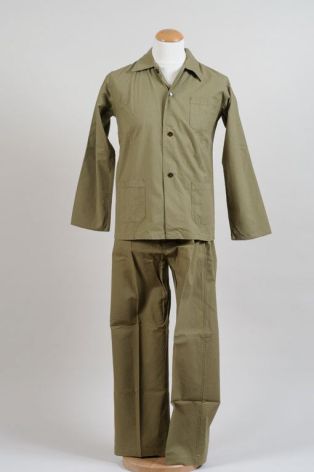 Pyjama (ensemble) ; veste de pyjama (1) ; pantalon de pyjama (1)