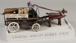 LIVREUR -VINS ET BIERES-1932 ; © photographe du musée