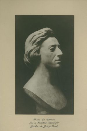 Buste de Frédéric CHOPIN par Jean-Baptiste CLéSINGER ; © Collections musée George Sand et de la Vallée Noire