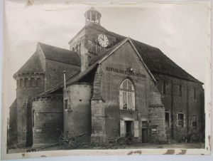 Ensemble nord-est, Chapelle Notre-Dame à Châteaumeillant ; ancienne église Saint-Gémès ; © Collections musée George Sand et de la Vallée Noire