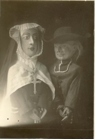 Marionnettes de soeur Céleste et M. le curé ; © Collections musée George Sand et de la Vallée Noire