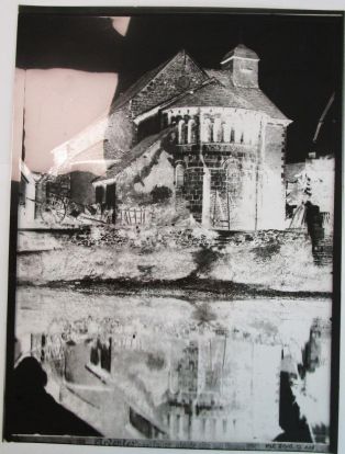 Négatif de la photographie : Ardentes, l'Eglise Saint Martin XIe siècle (titre factice) ; © Collections musée George Sand et de la Vallée Noire
