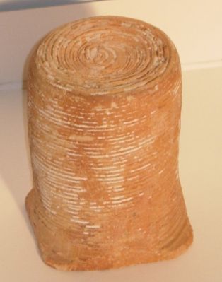 Vase de cimetière ancien ; © Collections musée George Sand et de la Vallée Noire