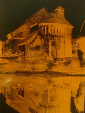 Négatif de la photographie : Ardentes, l'Eglise Saint Martin XIe siècle (titre factice) ; © Collections musée George Sand et de la Vallée Noire