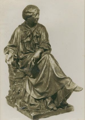 Maquette de la statue de George SAND ; © Collections musée George Sand et de la Vallée Noire