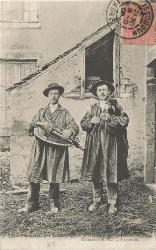 Vielleux et cornemuseux ; © Collections musée George Sand et de la Vallée Noire