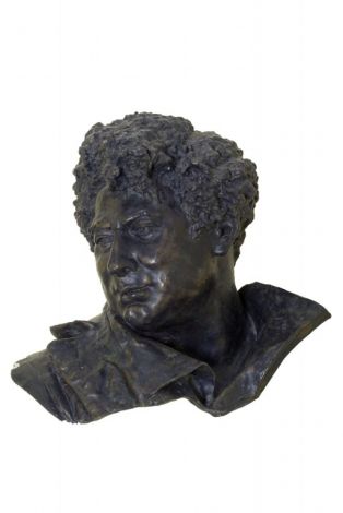 Moulage en plâtre de la tête et du col de la statue d’Alexandre Dumas père
