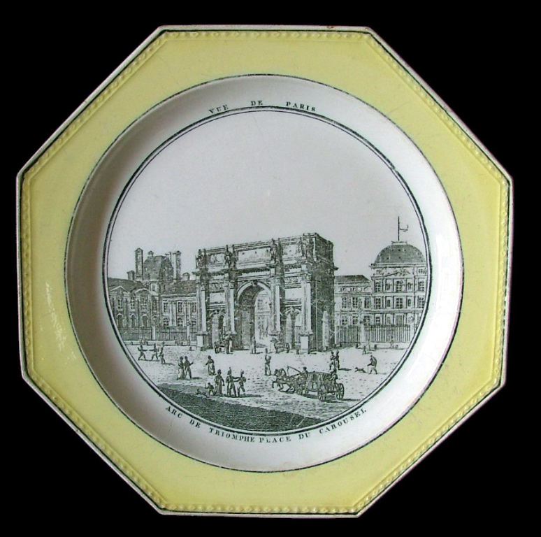 assiette (octogonale) ; Vue de Paris / Arc de Triomphe place du Carrousel (titre inscrit)