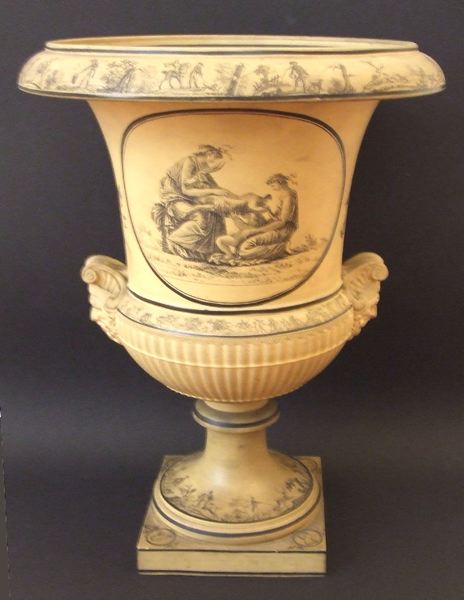 vase ; Pan jouant de la flûte / Amalthée nourissant Zeus (titre factice)