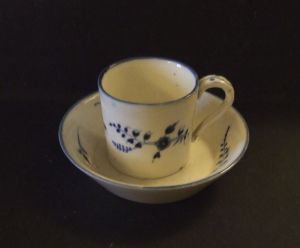 tasse ; soucoupe (ronde)