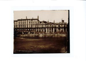 PHOTOS DE PAYSAGES ET ARCHITECTURES : France - Région parisienne. (titre factice) ; © Loches ; ©  Musée Lansyer