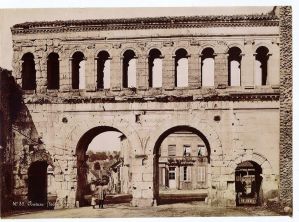 PHOTOS DE PAYSAGES ET ARCHITECTURES : France - Grand-centre. (titre factice) ; © Loches ; ©  Musée Lansyer