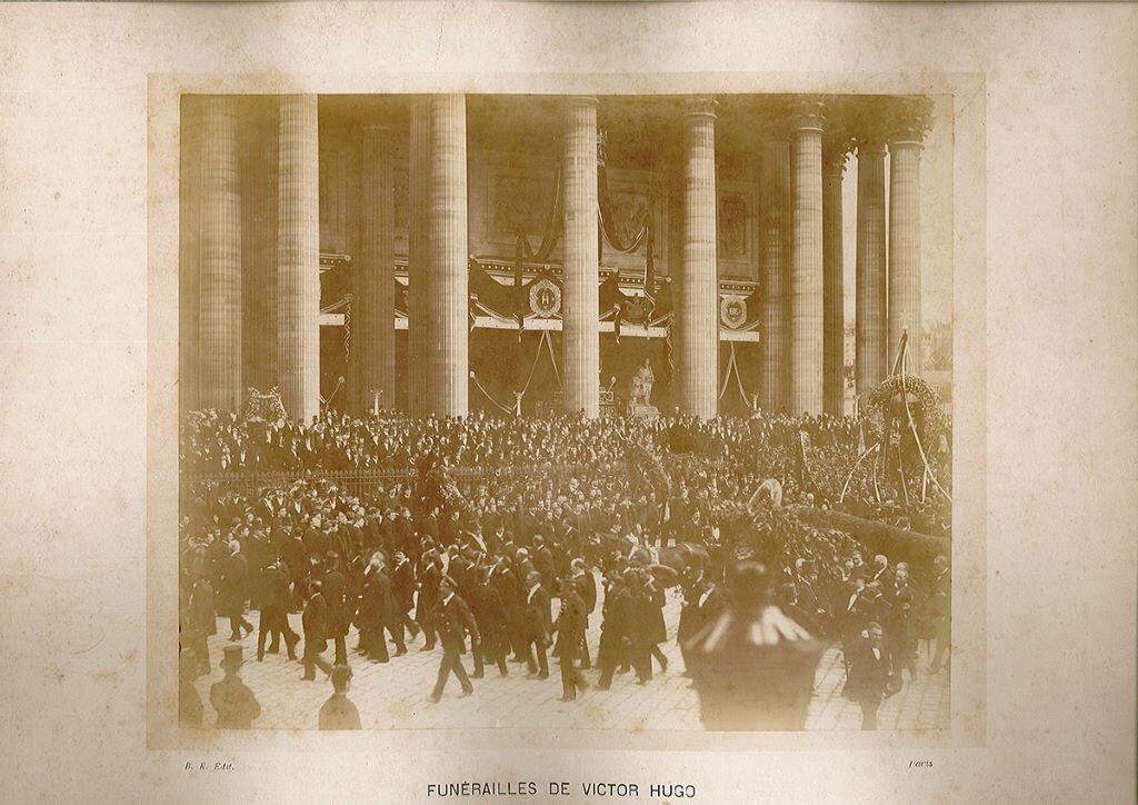 PHOTOS DE PARIS : Evenement historique, Funérailles de Victor Hugo. (titre factice)